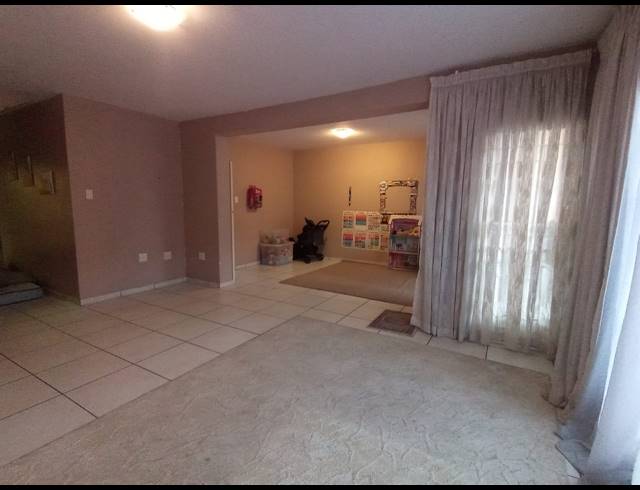 3 BEDROOM SECTIONAL TITLE FOR SALE IN THREE RIVERS PROPER